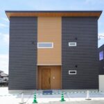 玄関はひとつ、暮らしはふたつ。心地よい二世帯住宅